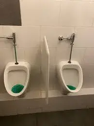 Gent_Urinal8[1]-457579-82142.webp